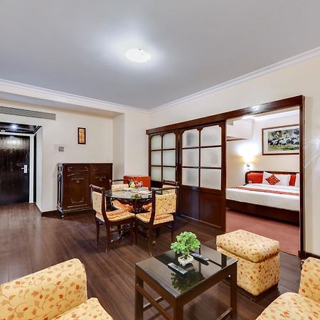 Quality Inn Regency, Nashik Exteriör bild