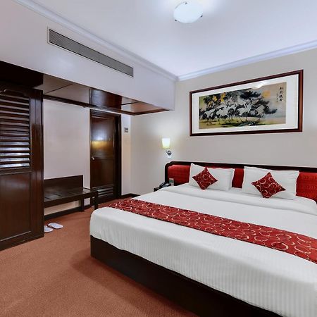 Quality Inn Regency, Nashik Exteriör bild