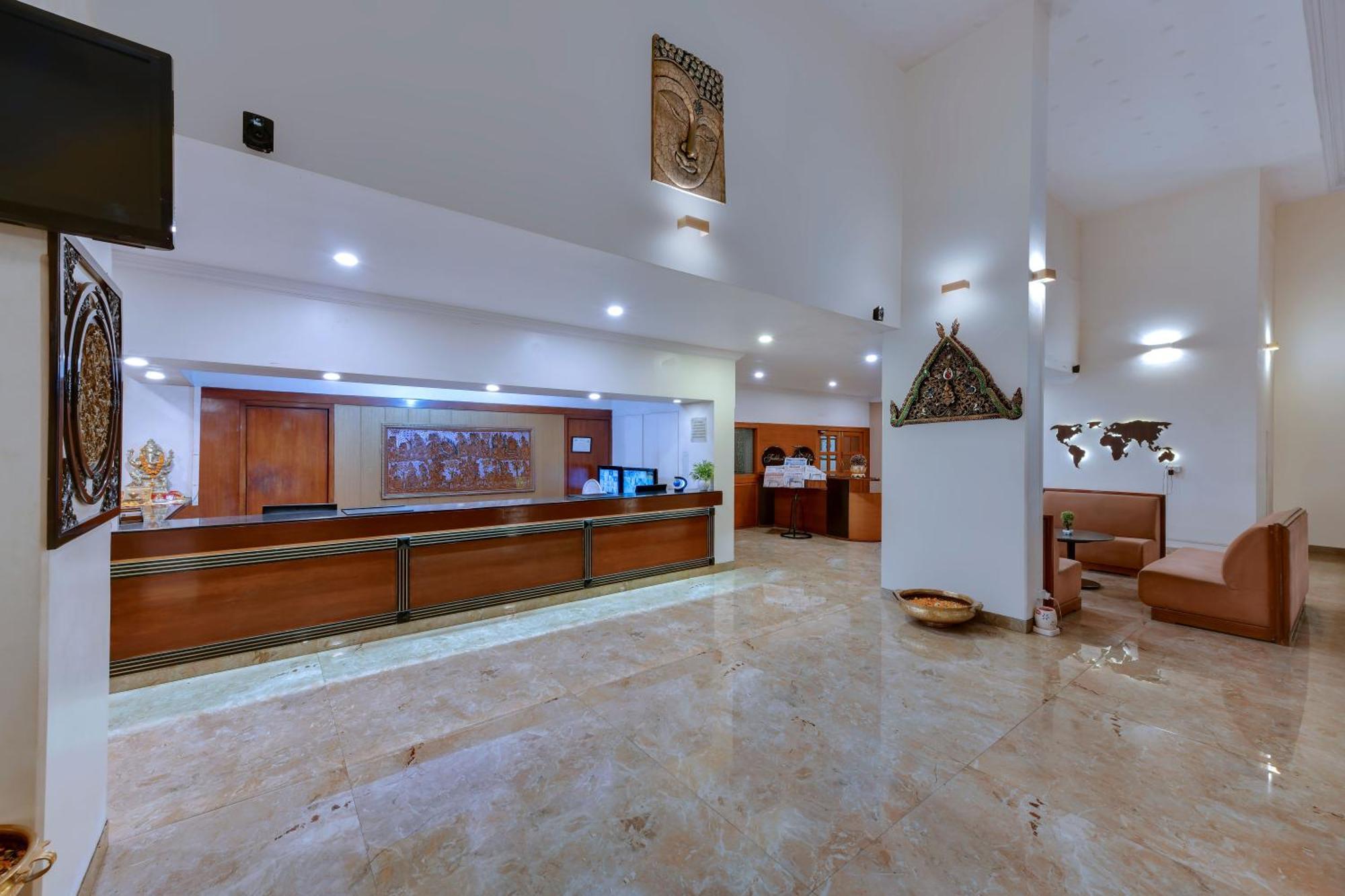 Quality Inn Regency, Nashik Exteriör bild